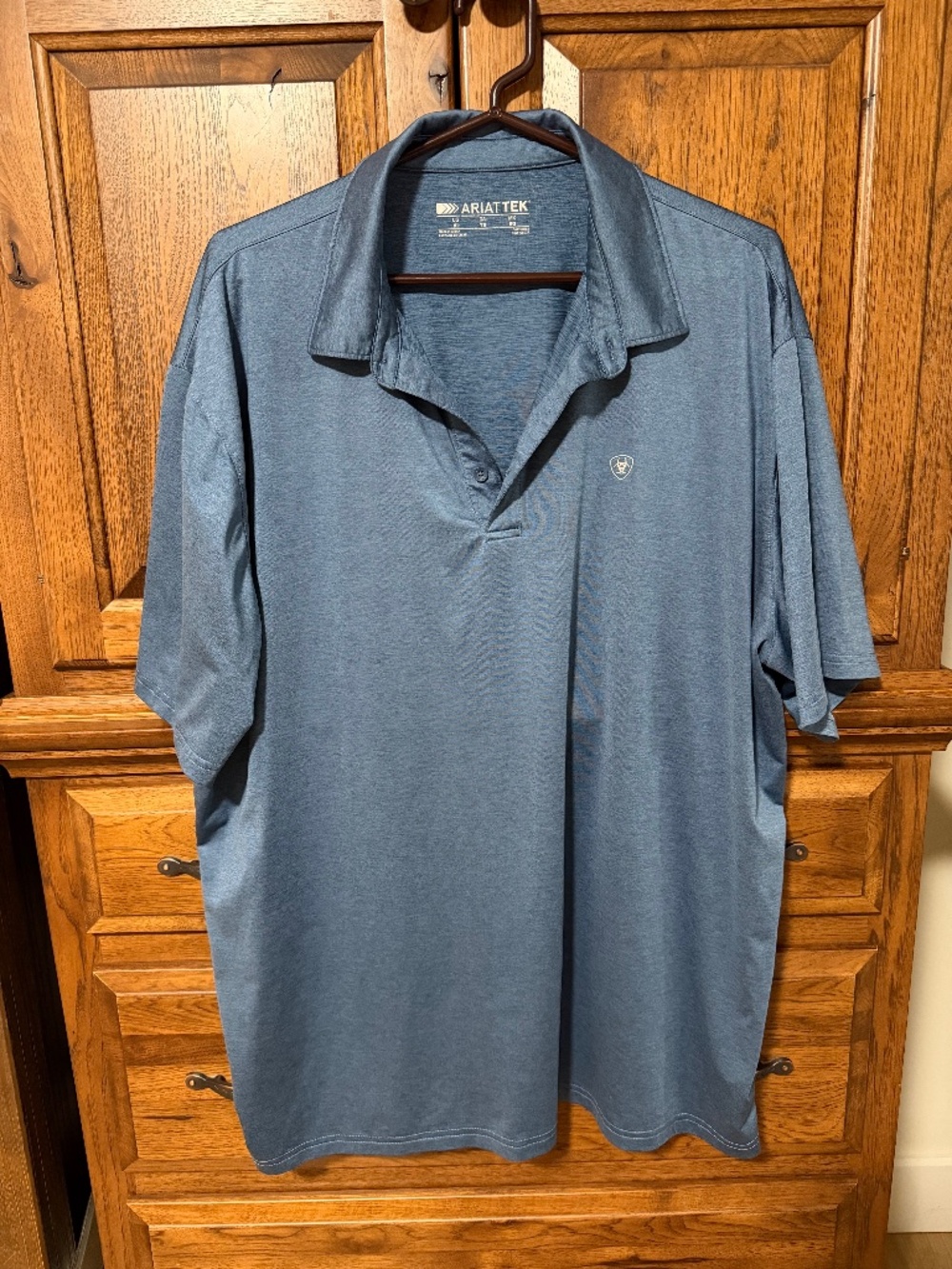 Men’s Ariat polo